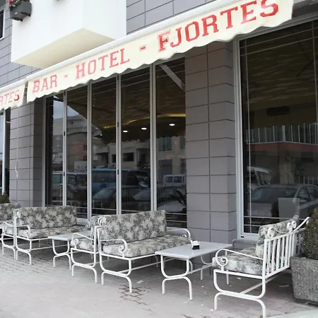 Fjortes Hotel